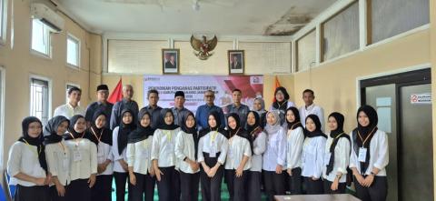 foto bersama pendidikan pengawas partisipatif